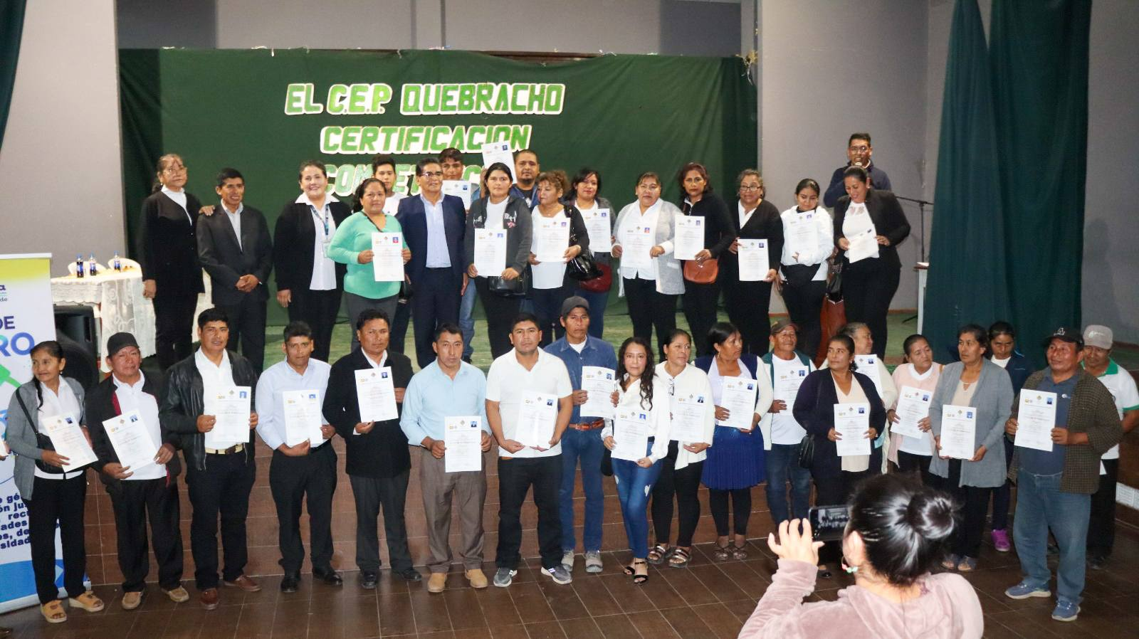 ENTREGAN 89 CERTIFICADOS PARA IMPULSAR EL EMPLEO EN YACUIBA